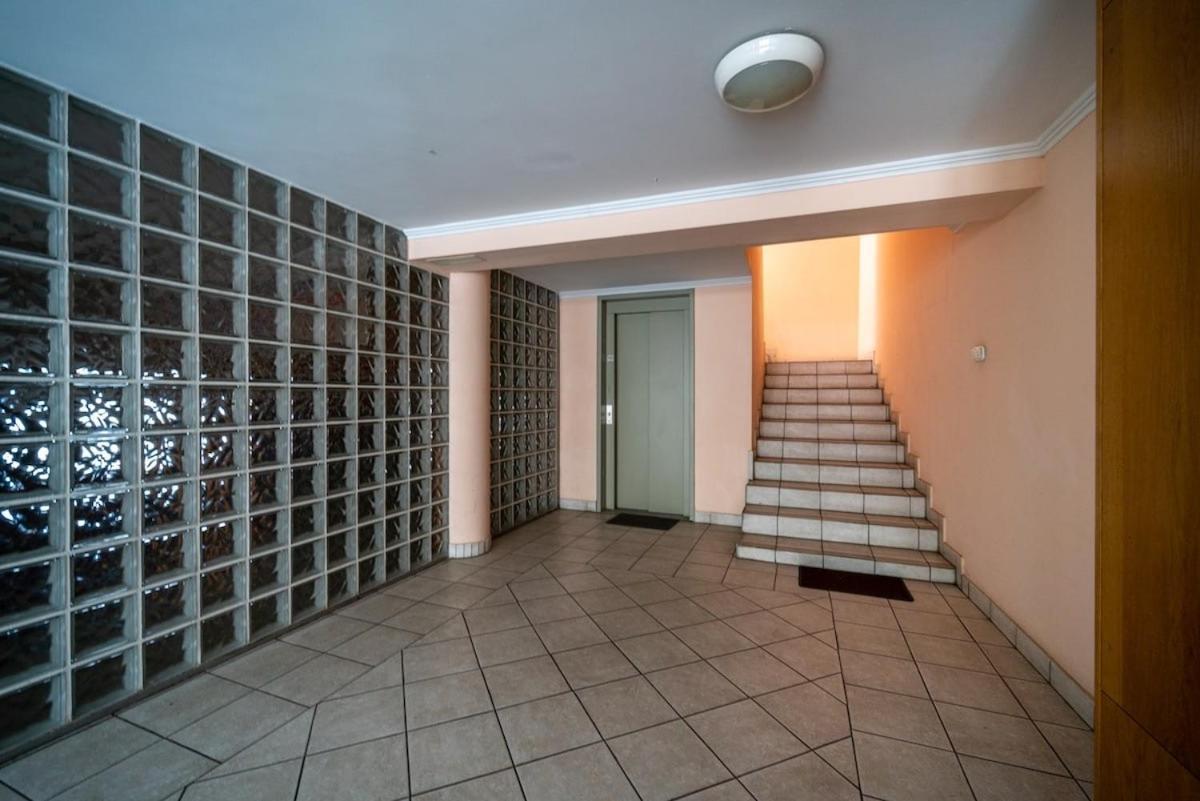 Romantic Studio Secret Garden Будапеща Екстериор снимка