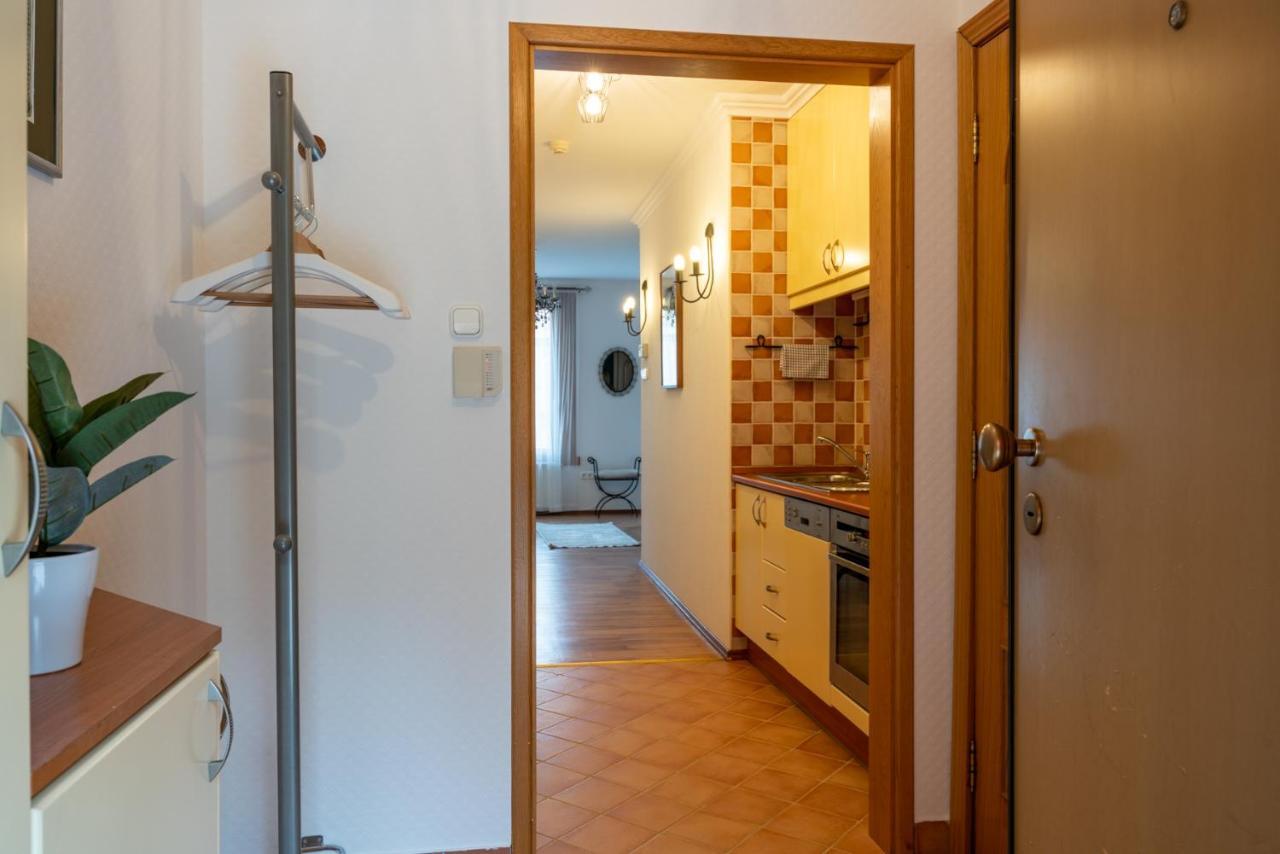 Romantic Studio Secret Garden Будапеща Екстериор снимка