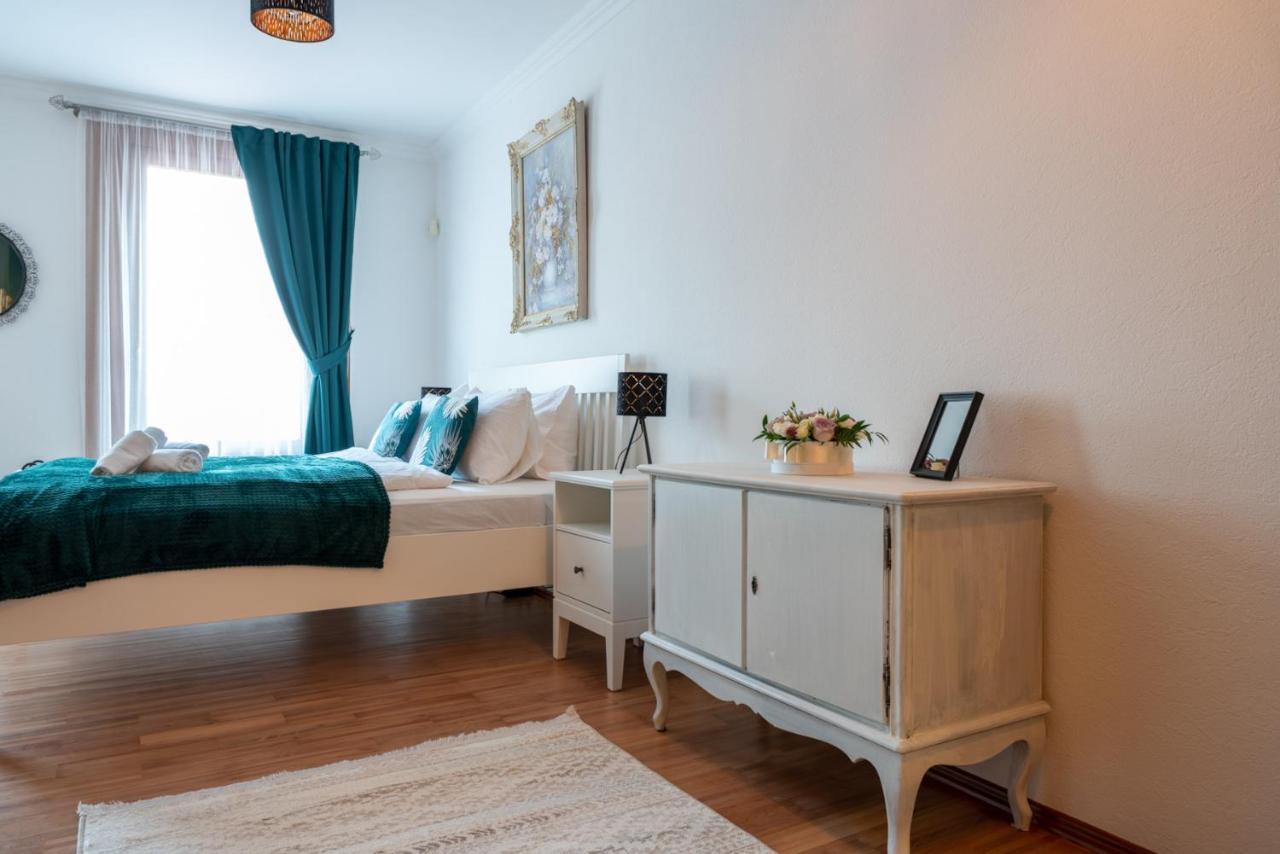 Romantic Studio Secret Garden Будапеща Екстериор снимка
